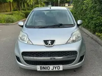 Begagnad Peugeot 107 68 HK (50 kW) 2010 Silver Halvkombi