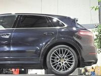 Used Porsche Cayenne 440 HP (323 kW) 2020 Black SUV