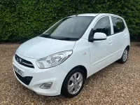 Used Hyundai i10 Style 85 HP (62 kW) 2012 White Hatchback
