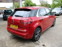 Used Citroën C4 Picasso Flair 120 HP (88 kW) 2017 Red MPV