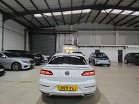 Used VW Arteon R-line 190 HP (139 kW) 2019 White Hatchback