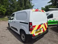 Used Vauxhall Combo Edition 100 HP (73 kW) 2019 White MPV