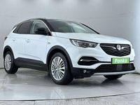 Used Vauxhall Grandland X Business Edition 130 HP (95 kW) 2020 White SUV