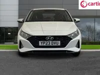 Used Hyundai i20 SE 101 HP (74 kW) 2023 White Hatchback