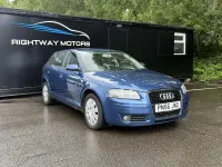 Used Audi A3 Sportback Design 100 HP (73 kW) 2006 Blue Hatchback