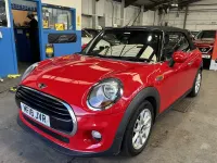 Used Mini Cooper Cabriolet 134 HP (98 kW) 2018 Red Cabriolet