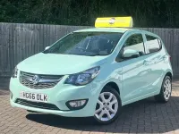 Second-hand Vauxhall Viva 75 CP (55 kW) 2017 Verde Hatchback