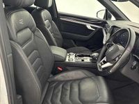 Used VW Touareg Black Edition 286 HP (210 kW) 2023 White SUV