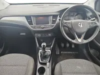 Begagnad Vauxhall Crossland Edition 83 HK (61 kW) 2022 Grå SUV