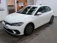 Begagnad VW Polo Life 95 HK (69 kW) 2022 Vit Halvkombi