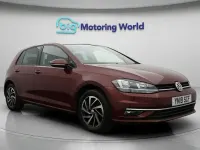 Begagnad VW Golf VII Match 116 HK (85 kW) 2019 Röd Halvkombi