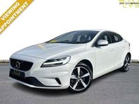 Begagnad Volvo V40 R-Design 152 HK (111 kW) 2018 Vit Halvkombi