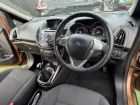 Usado Ford B-MAX Zetec 75 HP (55 kW) 2014 Dourado Monovolume