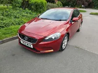 Used Volvo V40 SE 115 HP (84 kW) 2015 Red Hatchback