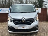 Used Renault Trafic 2017 Silver MPV