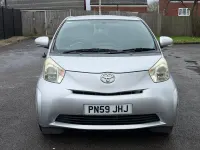 Used Toyota iQ 68 HP (50 kW) 2009 Silver Hatchback