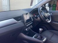 Used Renault Captur Iconic 91 HP (66 kW) 2021 Other SUV