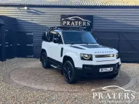 Used Land Rover Defender HSE Dynamic 250 HP (183 kW) 2024 White SUV