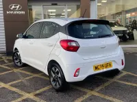 New Hyundai i10 Advanced 63 HP (46 kW) 2025 White Hatchback