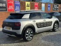 Usado Citroën C4 Cactus Rip Curl 110 HP (80 kW) 2017 Prateado Citadino
