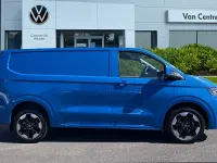 Nouă VW Transporter Pro 150 CP (110 kW) 2026 Albastru Van