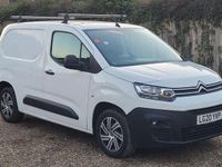 Used Citroën Berlingo 100 HP (73 kW) 2020 White MPV