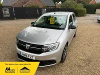 Używany Dacia Sandero Ambiance 2018 Srebrny Hatchback