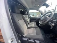 Used Vauxhall Vivaro 100 HP (73 kW) 2023 White MPV