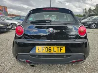 Begagnad Alfa Romeo MiTo 105 HK (77 kW) 2017 Svart Halvkombi