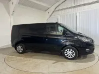 Usado Ford Transit Custom Limited 130 HP (95 kW) 2021 Preto Van