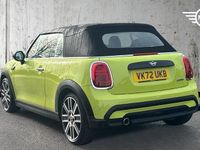 Usado Mini Cooper Cabriolet Exclusive 136 CV (100 kW) 2022 Amarillo Descapotable