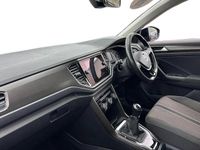 Used VW T-Roc SE 115 HP (84 kW) 2019 Blue SUV