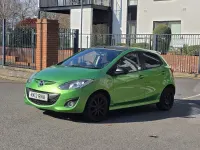 Second-hand Mazda 2 2012 Verde Hatchback