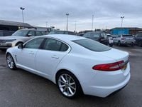 Used Jaguar XF SE 190 HP (139 kW) 2012 White Sedan