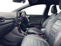 Usado Ford Puma ST-Line 155 HP (114 kW) 2023 Prateado SUV