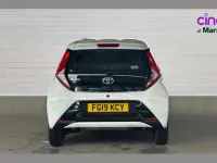 Used Toyota Aygo X-play 72 HP (52 kW) 2019 White Hatchback