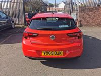 Used Vauxhall Astra SRi 136 HP (100 kW) 2015 Red Hatchback