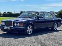 Used Bentley Brooklands Mulliner 305 HP (224 kW) 1998 Blue Sedan