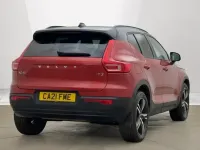 Used Volvo XC40 R-Design 163 HP (119 kW) 2021 Red SUV