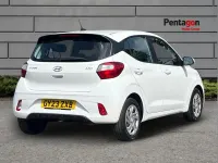 Used Hyundai i10 SE 65 HP (47 kW) 2023 White Hatchback