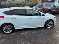 Used Ford Focus Zetec 2015 White Hatchback