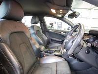 Begagnad Audi A4 Black Edition 150 HK (110 kW) 2014 Vit Sedan