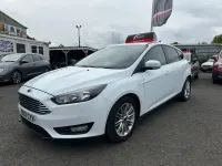 Used Ford Focus Zetec 2017 White Hatchback