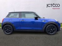 Used Mini Cooper Classic 134 HP (98 kW) 2020 Blue Hatchback