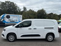 Used Vauxhall Combo Sportive 100 HP (73 kW) 2022 White MPV