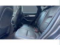 Second-hand Jaguar F-Pace R-Dynamic 204 CP (150 kW) 2023 Roșu SUV