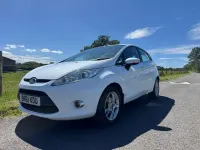 Used Ford Fiesta Zetec 2012 White Hatchback