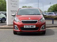 Używany Peugeot 108 Collection 71 KM (52 kW) 2021 Czerwony Hatchback