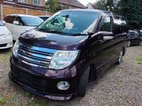 used Nissan Elgrand 8 seat