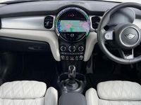 Used Mini Cooper Exclusive 134 HP (98 kW) 2023 Yellow Hatchback